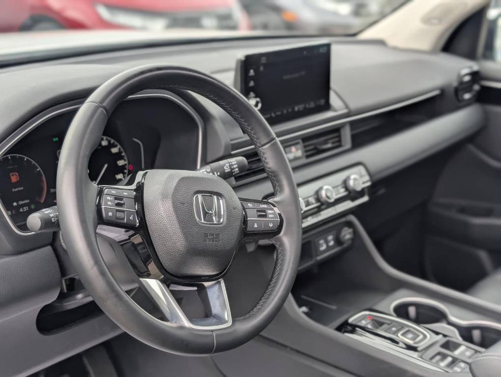 used 2023 Honda Pilot car, priced at $41,535