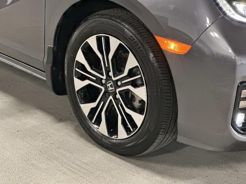 used 2025 Honda Odyssey car, priced at $46,395