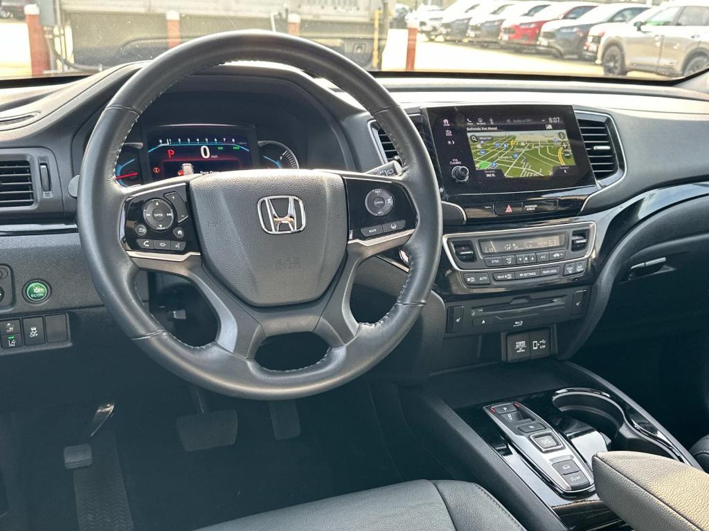 used 2022 Honda Pilot car, priced at $37,229