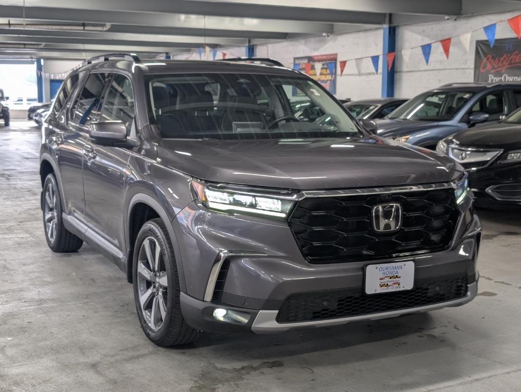 used 2023 Honda Pilot car, priced at $43,895