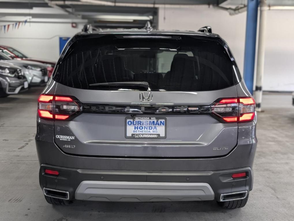 used 2023 Honda Pilot car, priced at $43,895