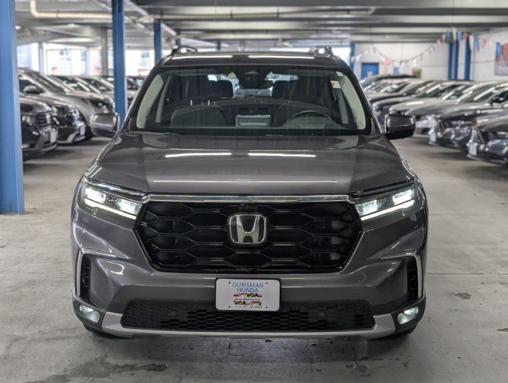used 2023 Honda Pilot car, priced at $43,895