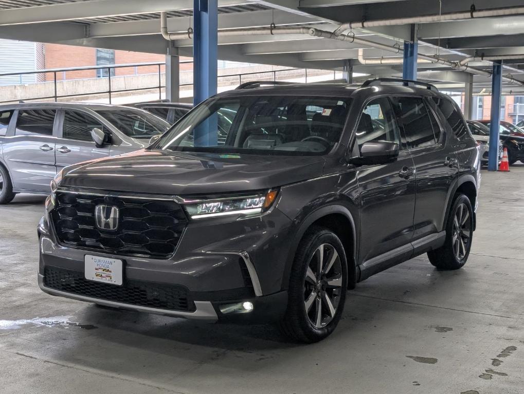 used 2023 Honda Pilot car, priced at $43,895