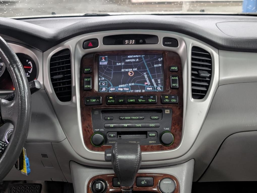 used 2007 Toyota Highlander Hybrid car, priced at $9,995