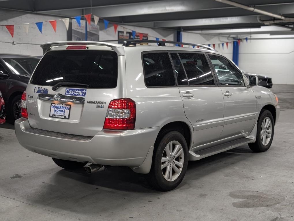 used 2007 Toyota Highlander Hybrid car, priced at $9,995