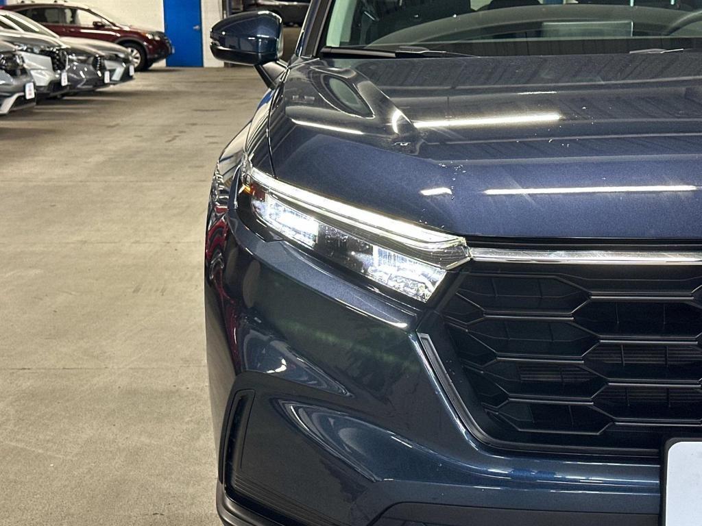 used 2025 Honda CR-V car, priced at $27,495