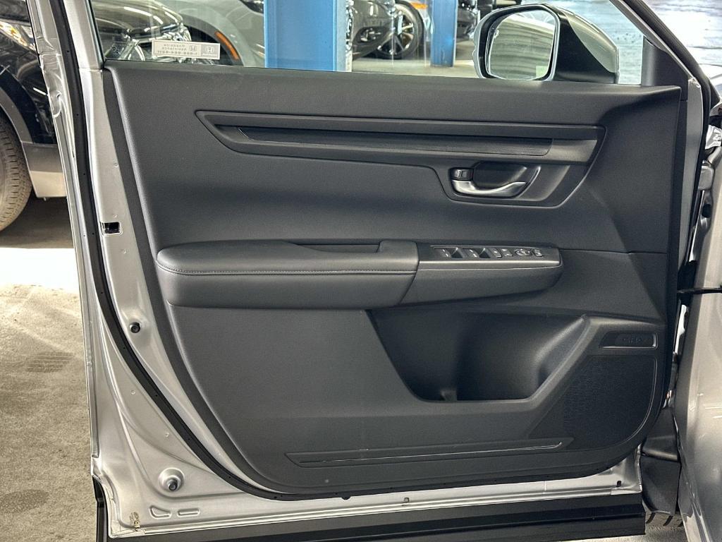 used 2024 Honda CR-V car, priced at $30,995