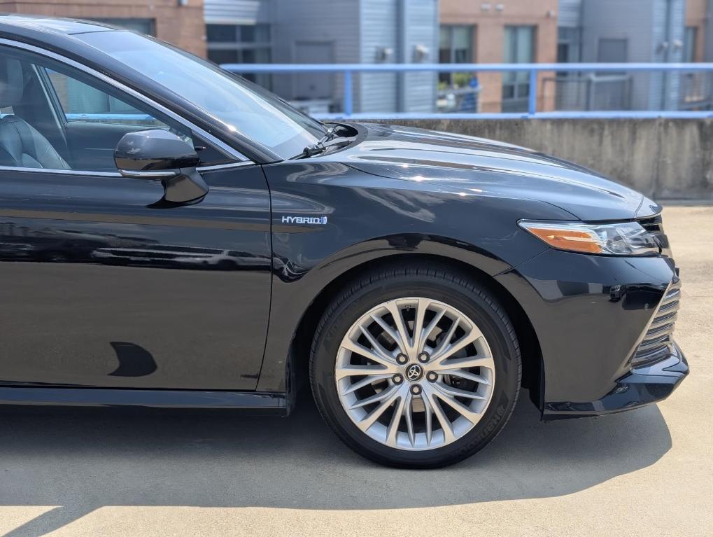 used 2018 Toyota Camry Hybrid car, priced at $18,995