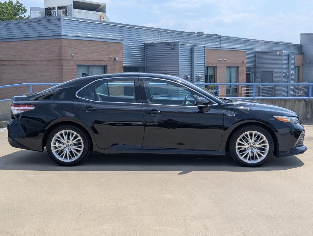 used 2018 Toyota Camry Hybrid car, priced at $18,995