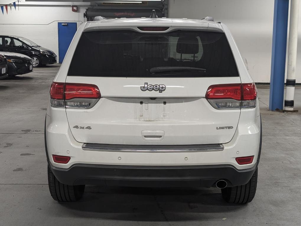 used 2018 Jeep Grand Cherokee car, priced at $18,495