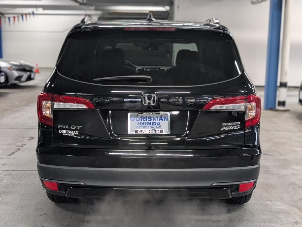 used 2022 Honda Pilot car, priced at $29,995