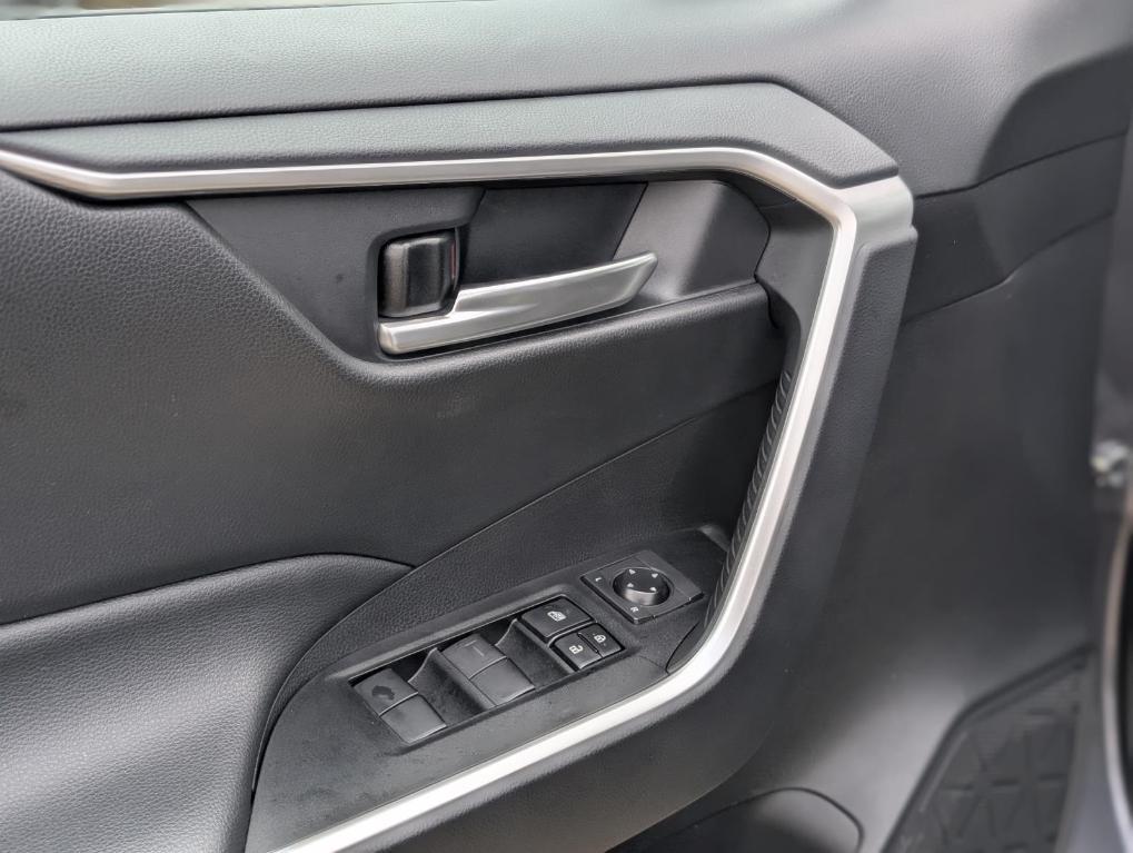 used 2021 Toyota RAV4 car, priced at $29,995