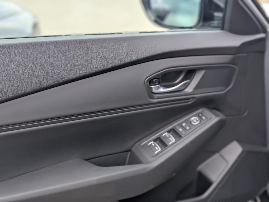 new 2025 Honda Accord car, priced at $30,374