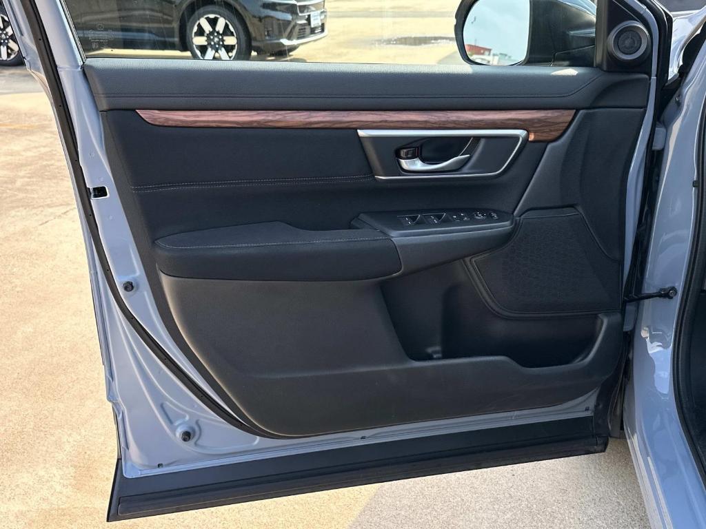 used 2021 Honda CR-V car, priced at $25,995
