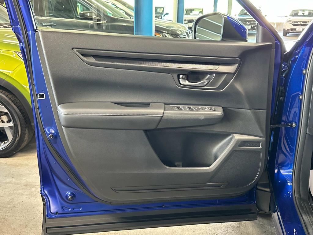 used 2023 Honda CR-V car, priced at $28,995