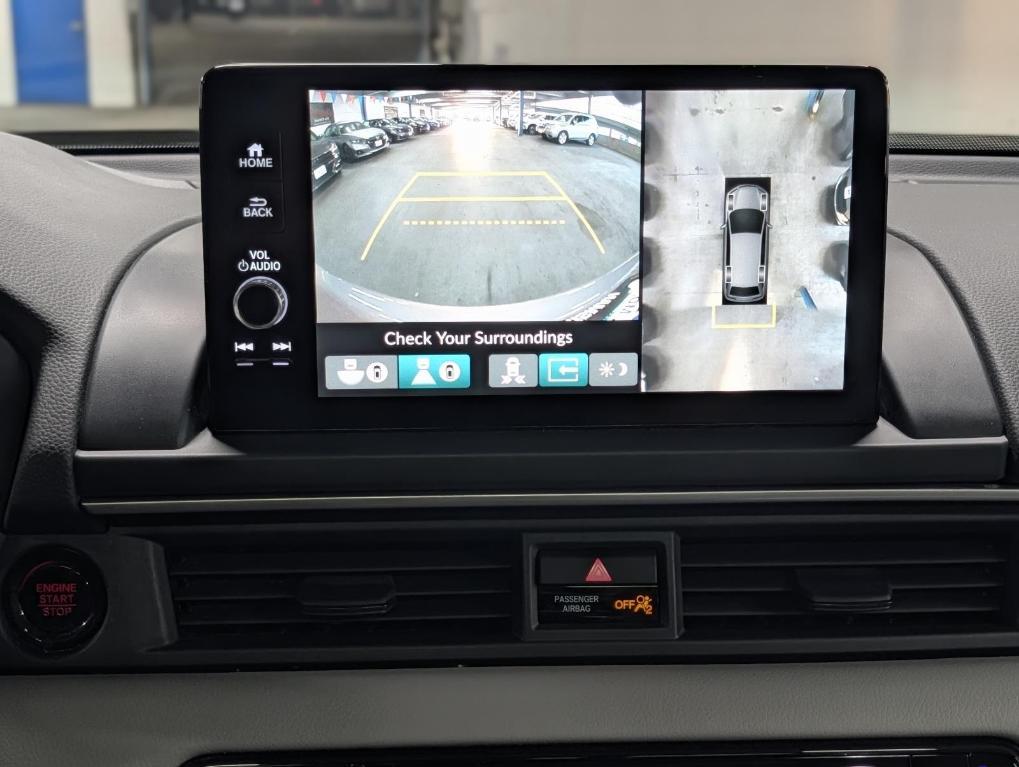 used 2023 Honda Pilot car, priced at $39,995