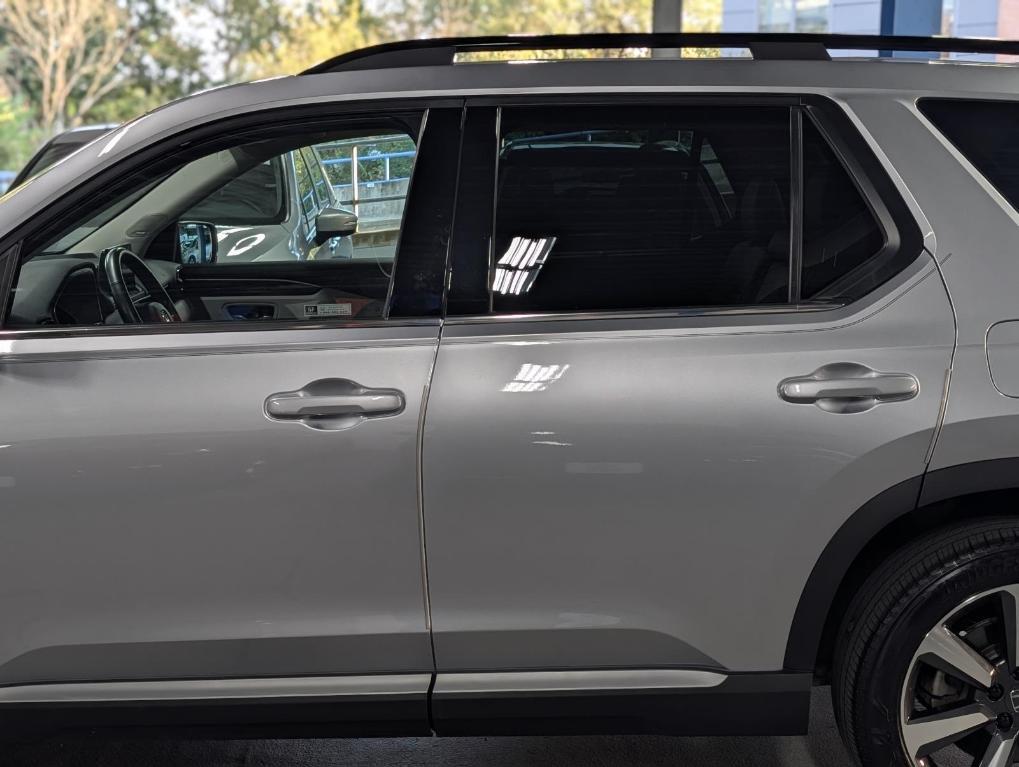 used 2023 Honda Pilot car, priced at $39,995