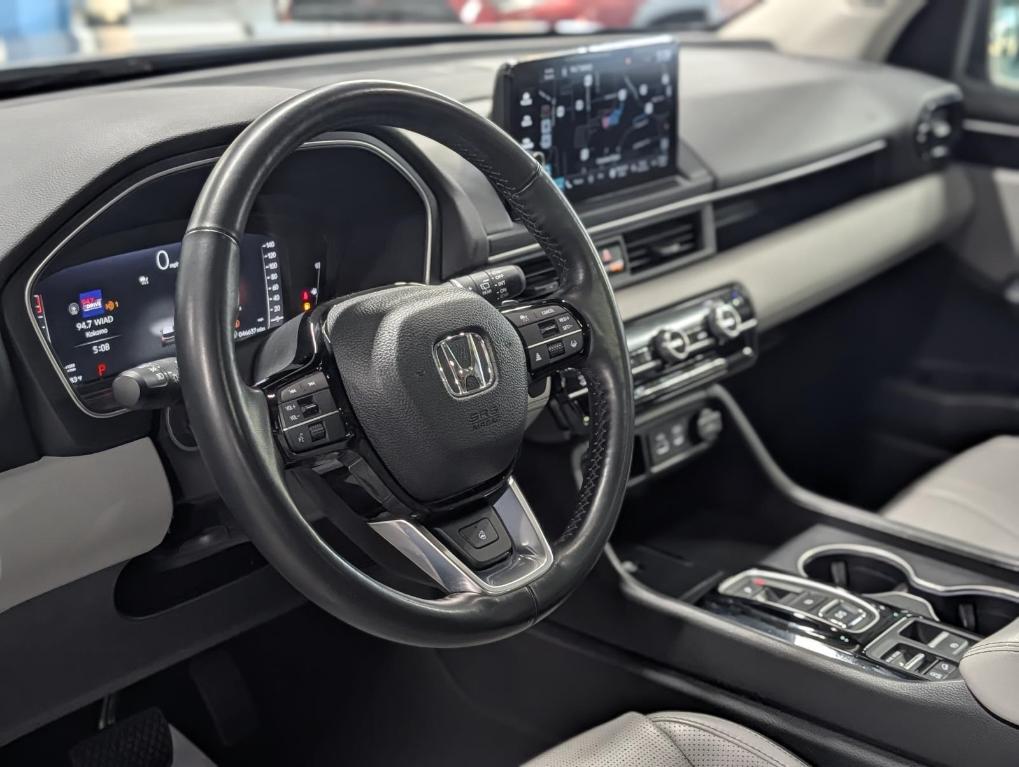 used 2023 Honda Pilot car, priced at $39,995