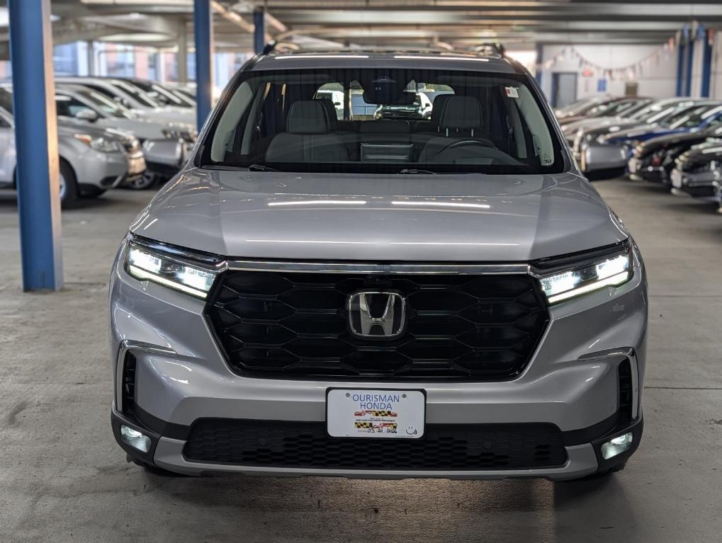used 2023 Honda Pilot car, priced at $39,995