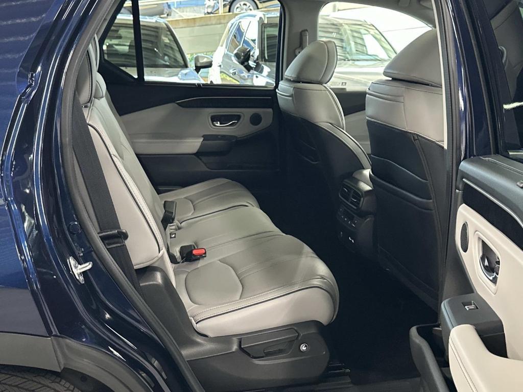 used 2023 Honda Pilot car, priced at $43,395