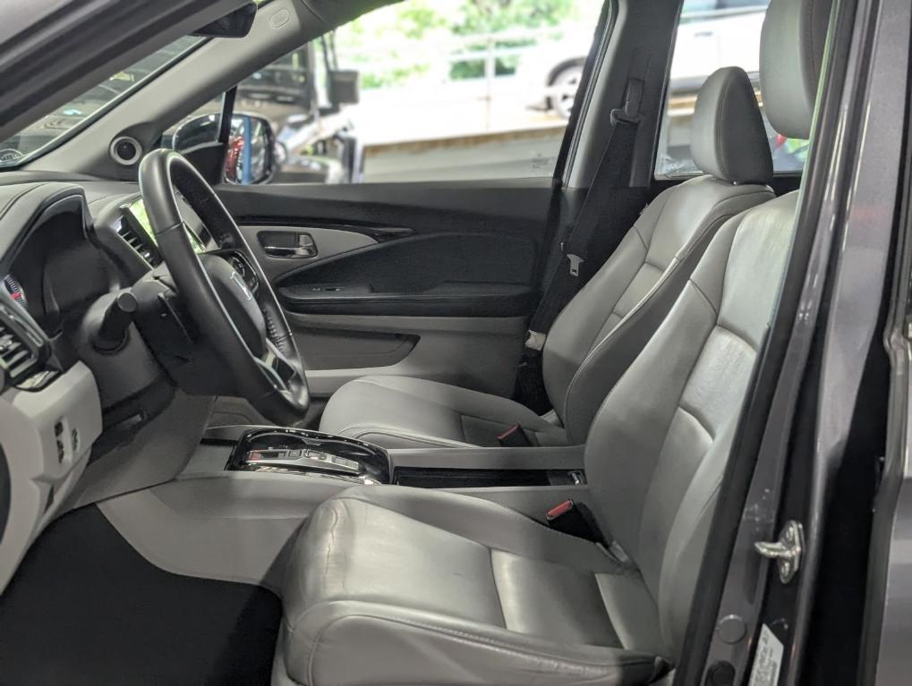 used 2020 Honda Pilot car, priced at $26,995
