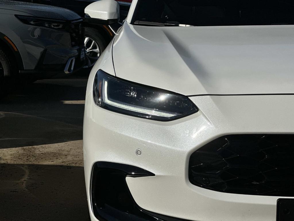 used 2025 Honda HR-V car, priced at $29,281