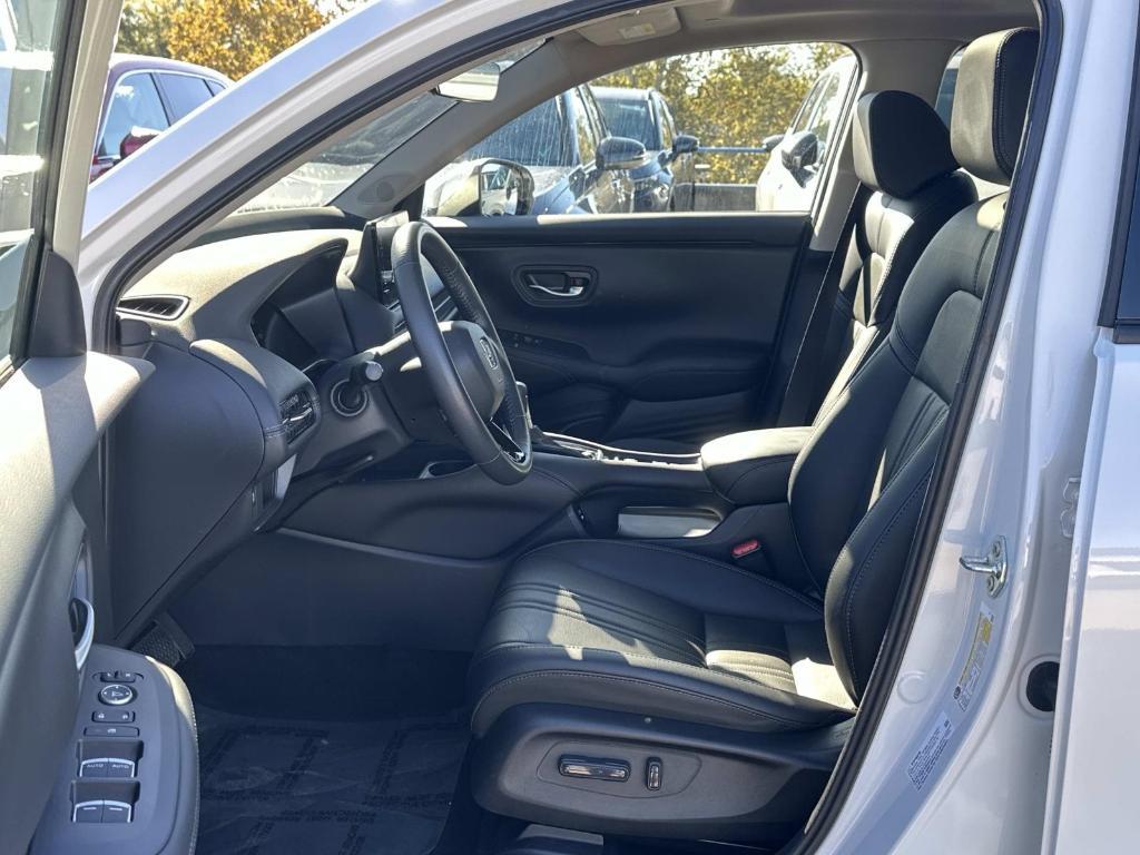 used 2025 Honda HR-V car, priced at $29,281