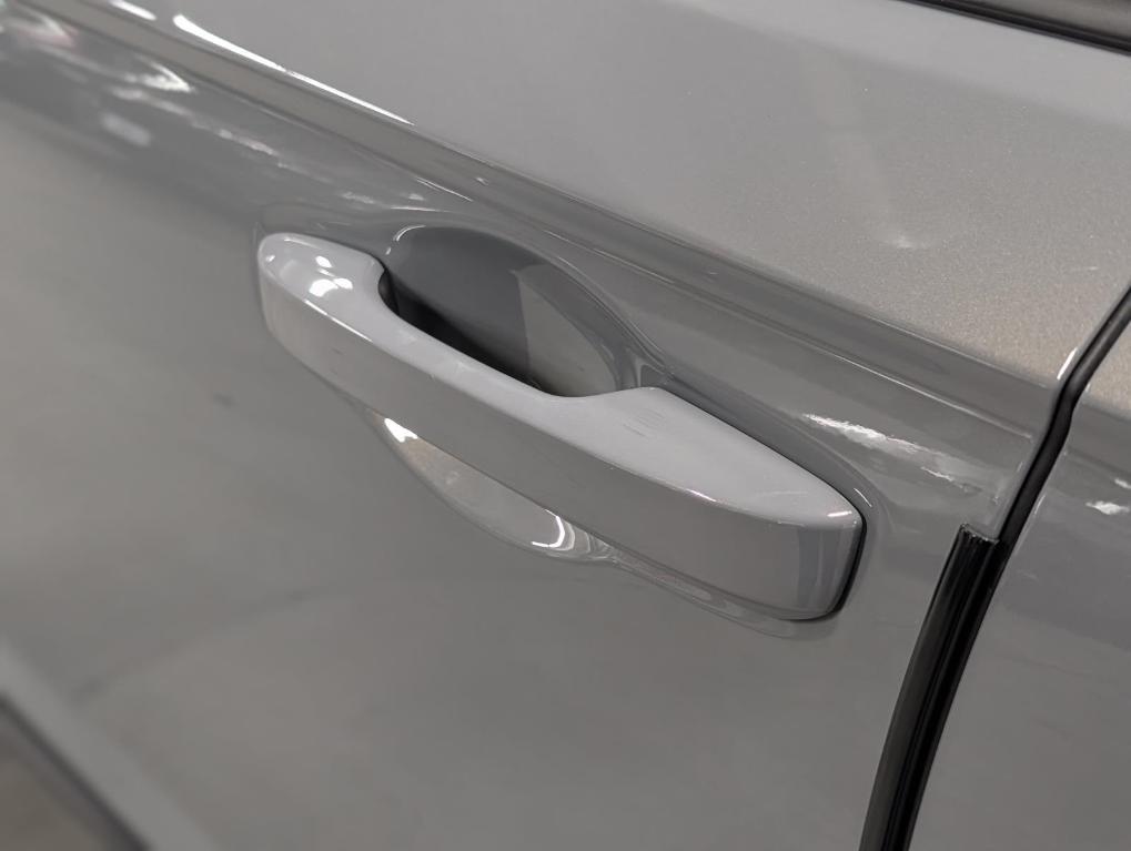 new 2025 Honda Accord Hybrid car, priced at $33,756