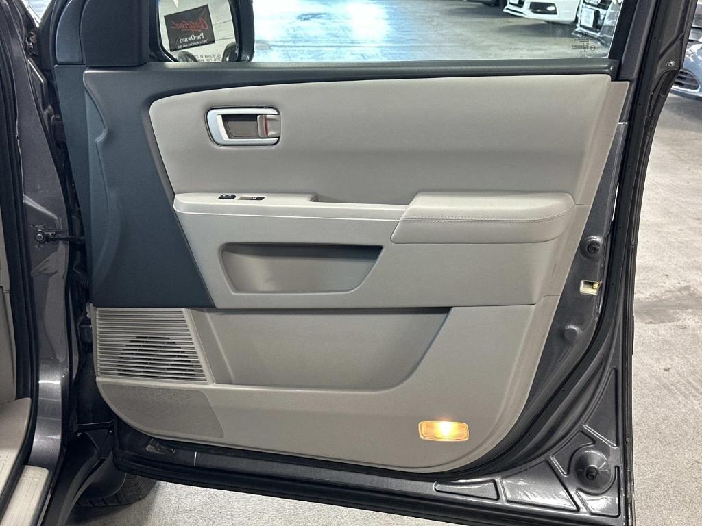 used 2015 Honda Pilot car, priced at $17,995