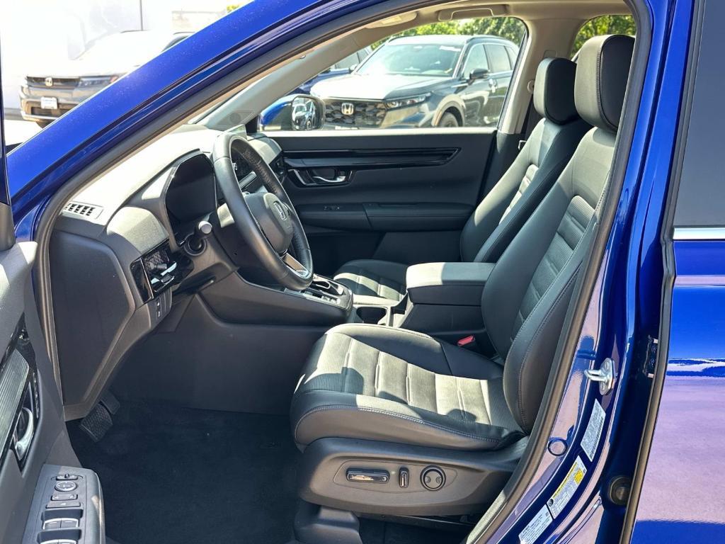 used 2023 Honda CR-V car, priced at $32,284