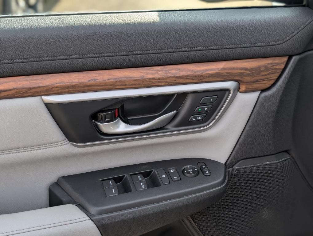 used 2020 Honda CR-V car, priced at $26,895