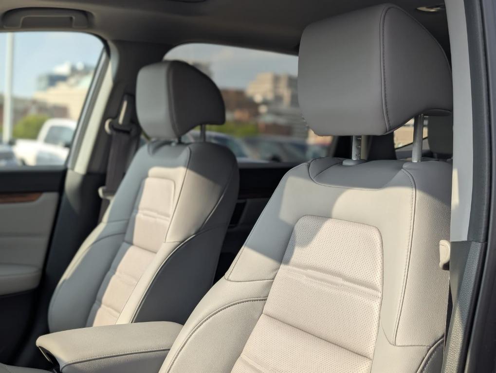 used 2020 Honda CR-V car, priced at $26,895