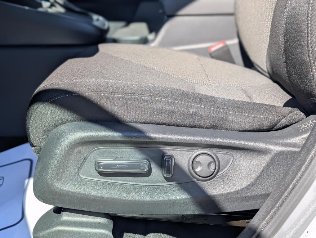 used 2025 Honda CR-V car, priced at $32,895