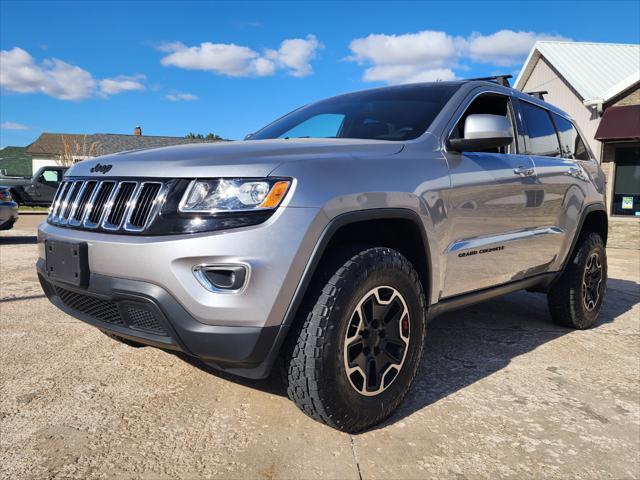 used 2015 Jeep Grand Cherokee car, priced at $13,980