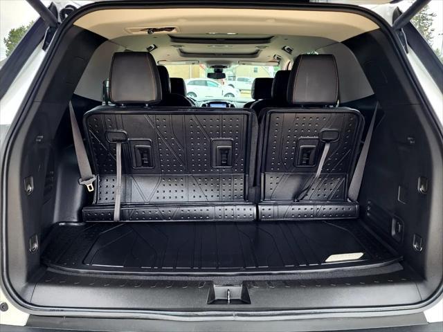 used 2021 Chevrolet Traverse car, priced at $36,980