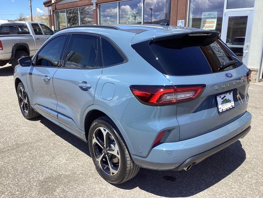 used 2023 Ford Escape car, priced at $33,333