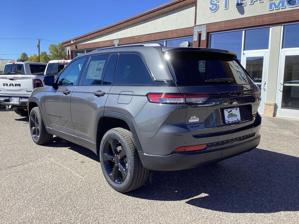 new 2024 Jeep Grand Cherokee car, priced at $47,697