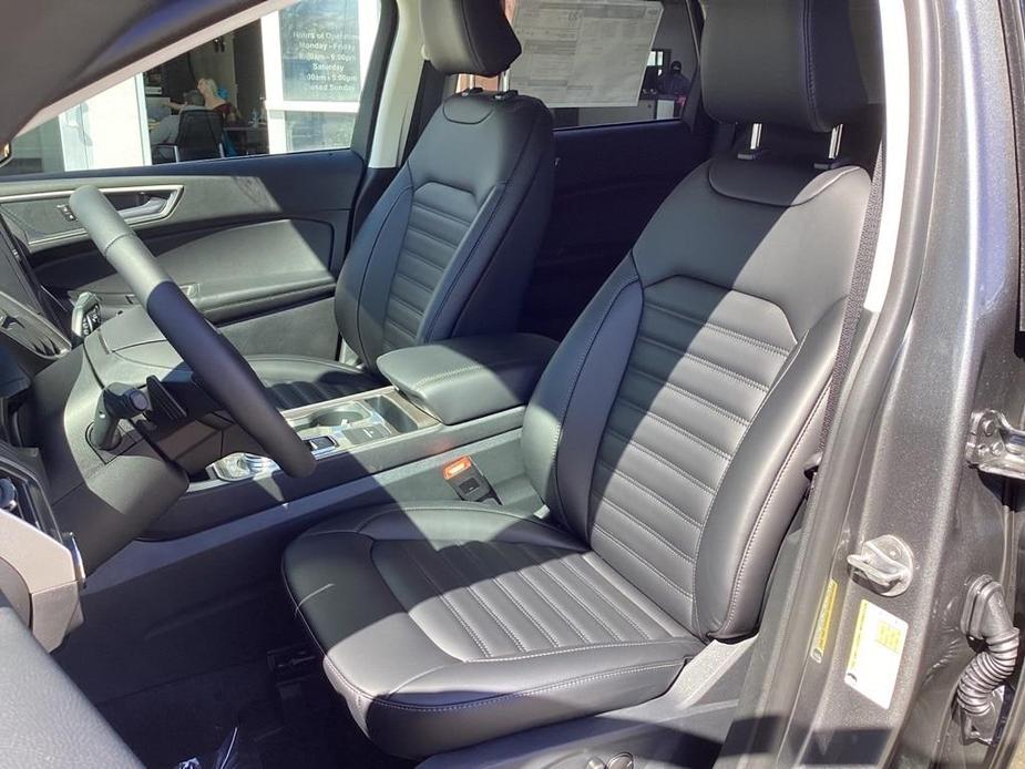 new 2024 Ford Edge car, priced at $42,454