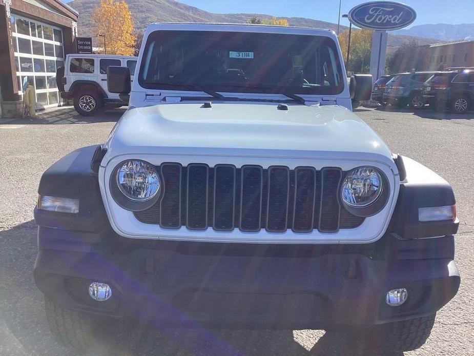 new 2024 Jeep Wrangler car, priced at $47,111