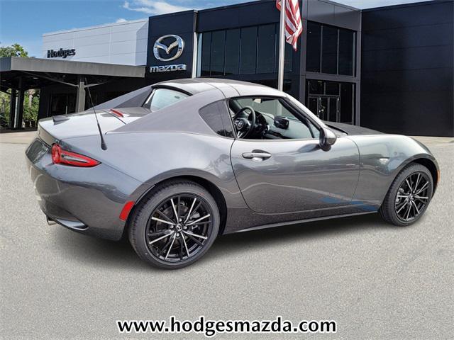 new 2024 Mazda MX-5 Miata RF car