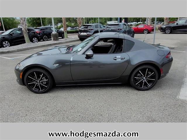 new 2024 Mazda MX-5 Miata RF car