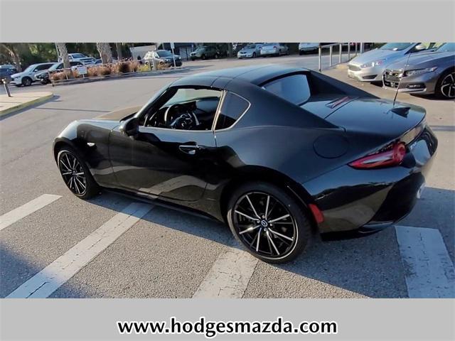 new 2024 Mazda MX-5 Miata RF car