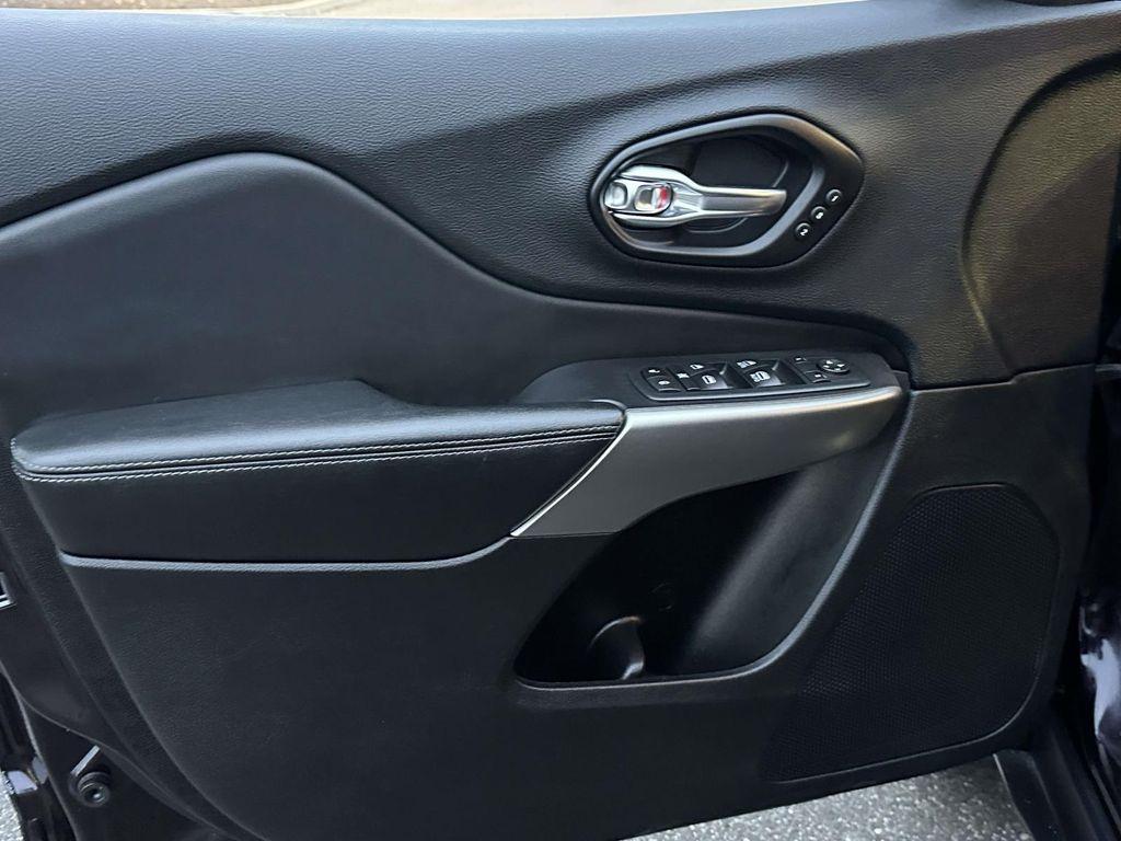 used 2021 Jeep Cherokee car, priced at $20,735