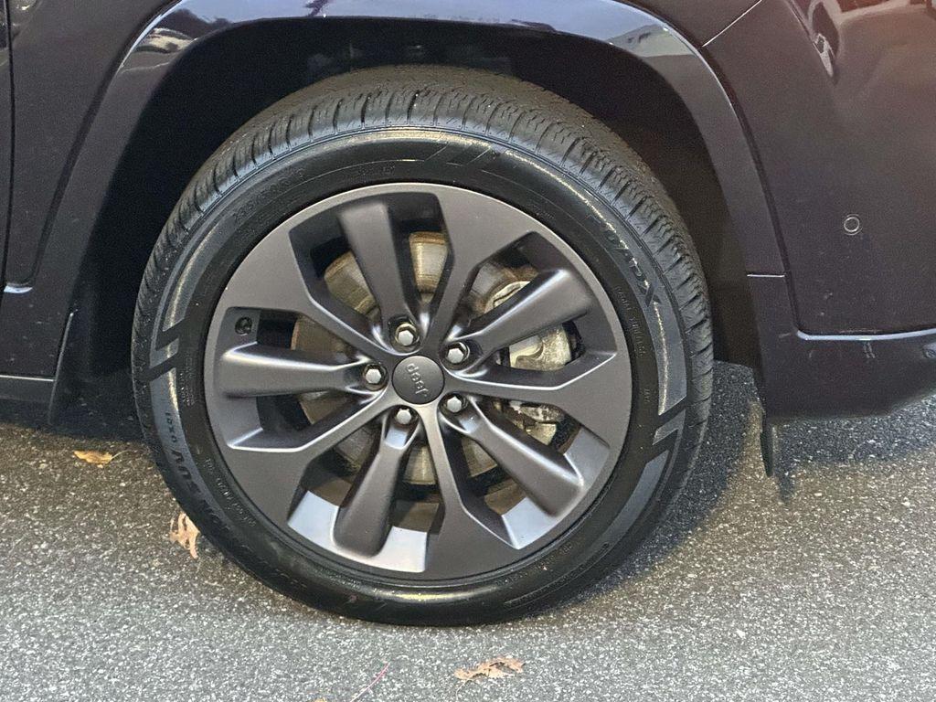 used 2021 Jeep Cherokee car, priced at $20,735