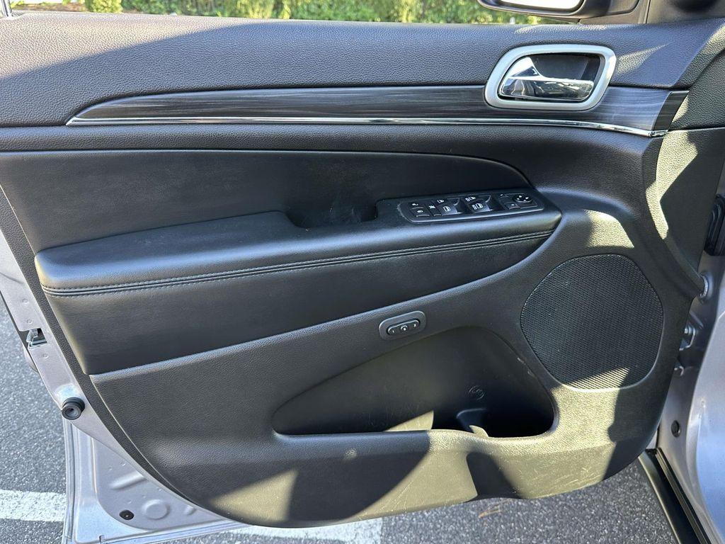 used 2019 Jeep Grand Cherokee car, priced at $15,899