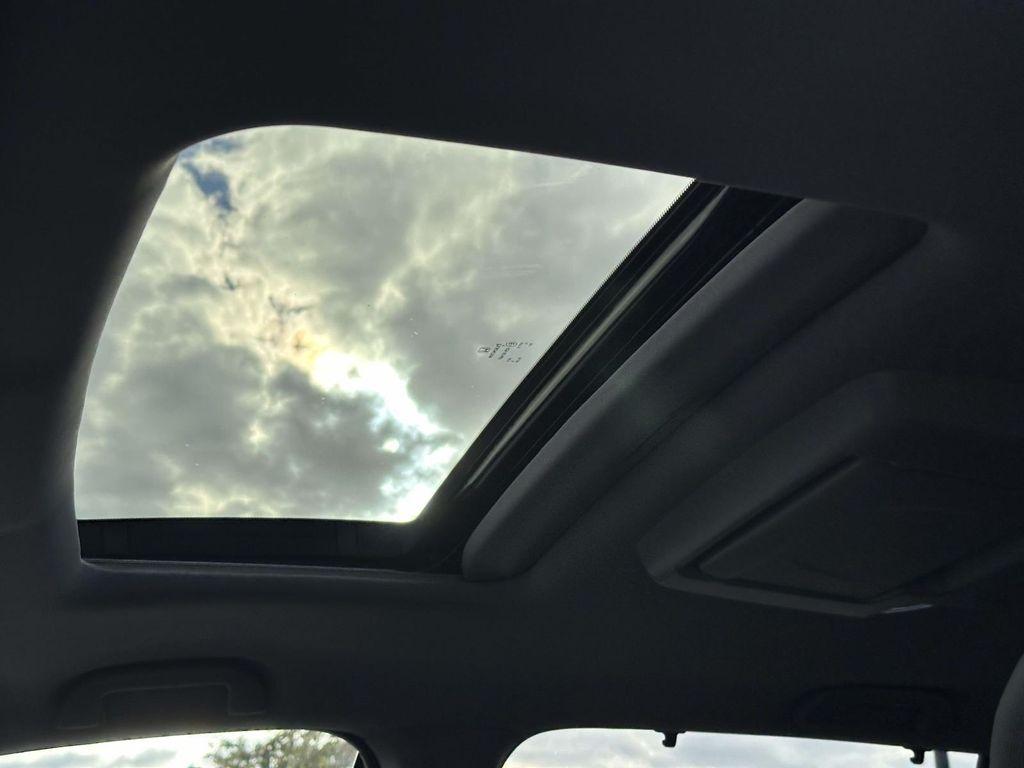 used 2022 Honda Pilot car, priced at $36,894