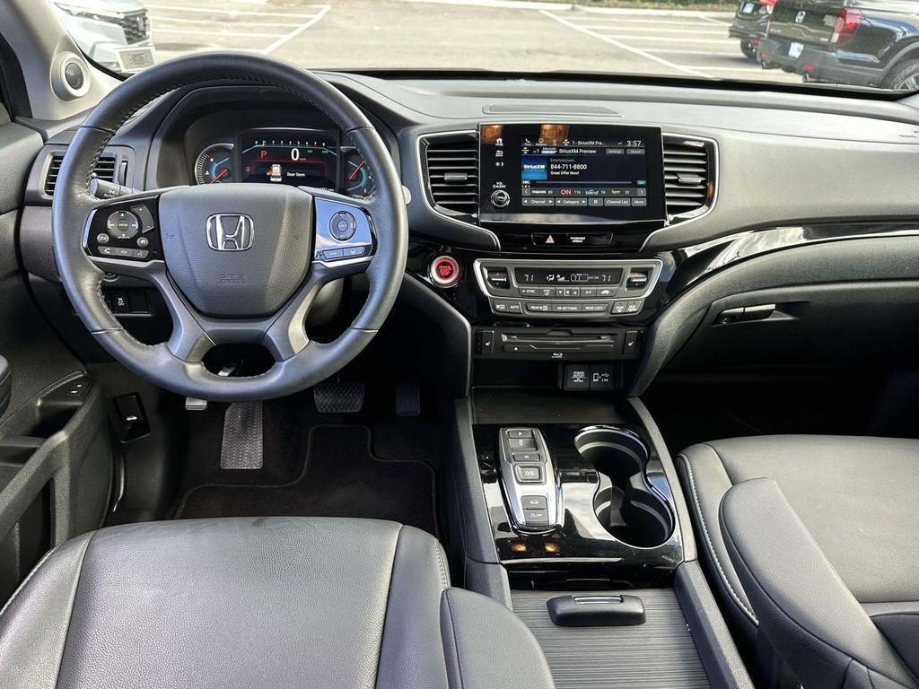 used 2022 Honda Pilot car, priced at $36,894