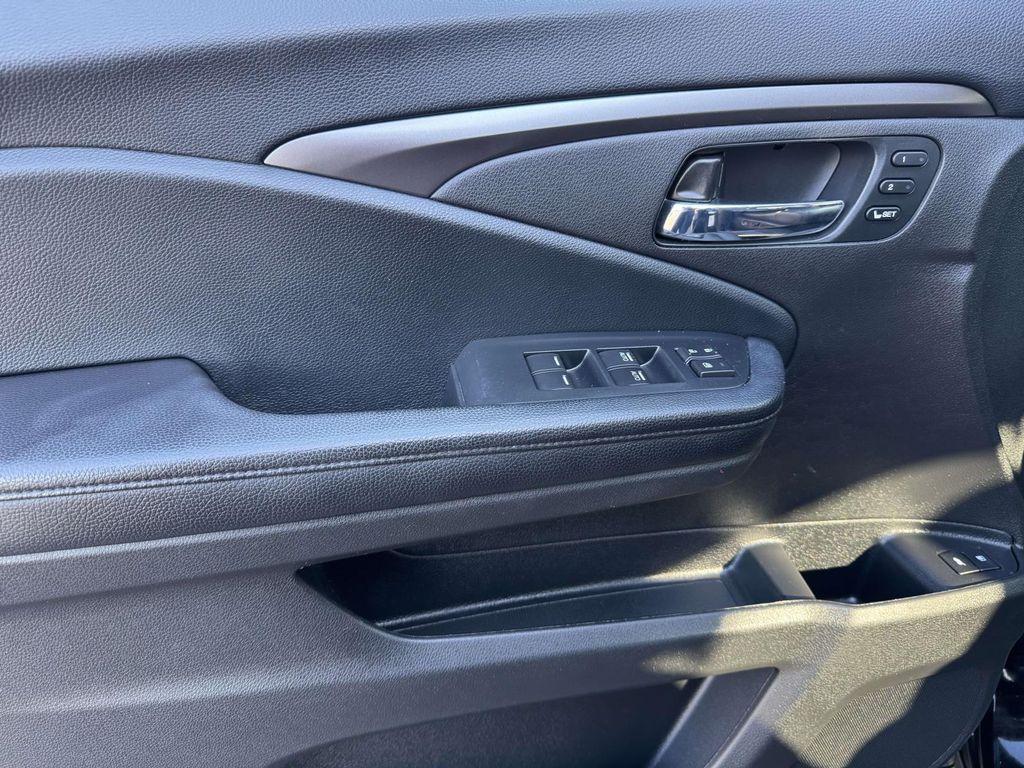 used 2022 Honda Pilot car, priced at $30,745