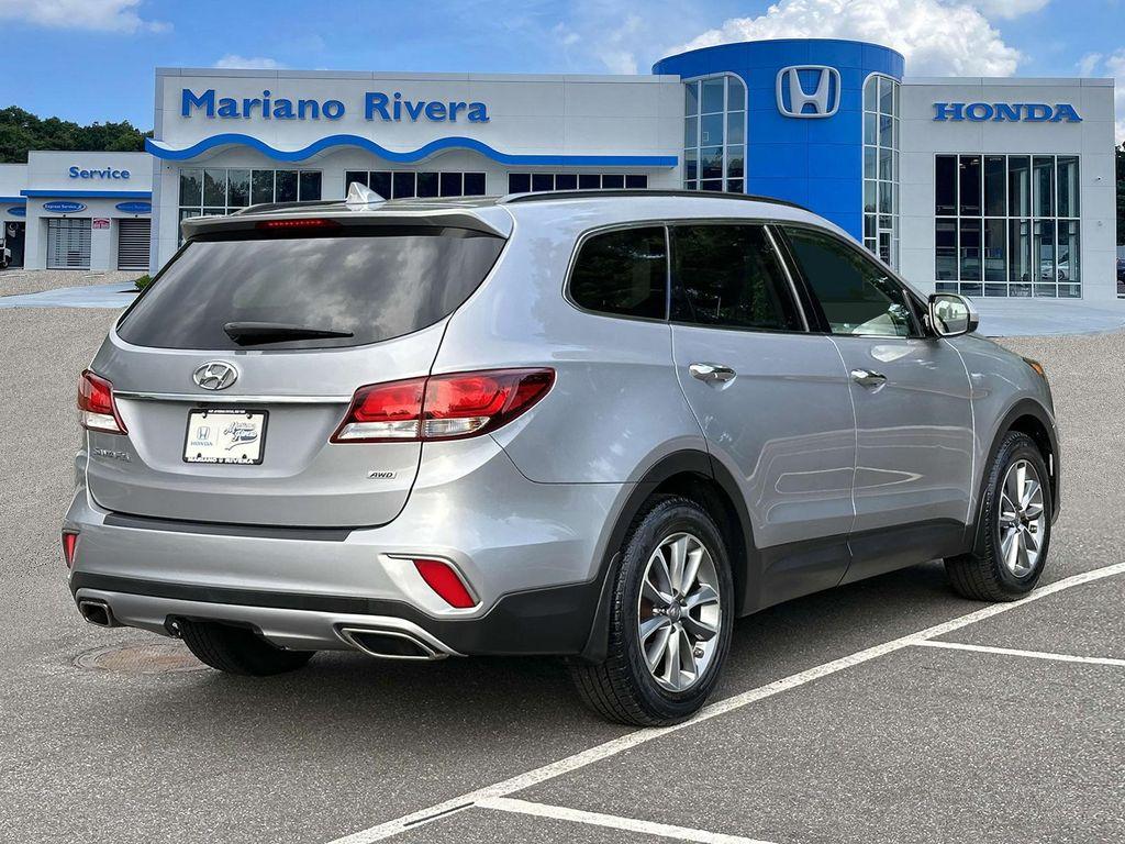 used 2018 Hyundai Santa Fe car, priced at $15,994