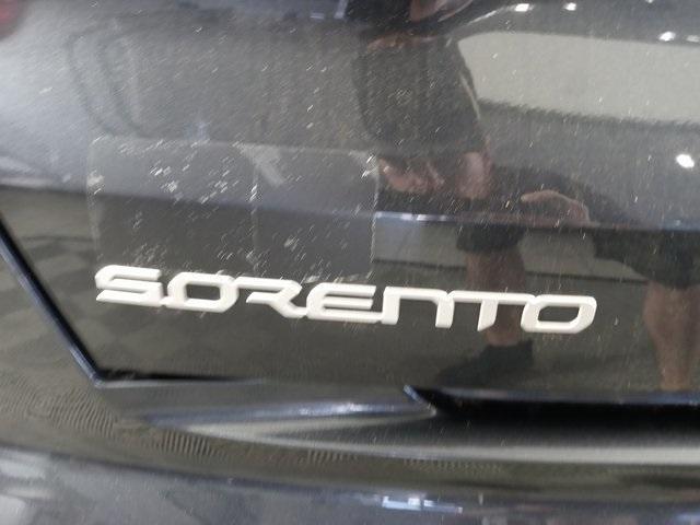 used 2023 Kia Sorento car, priced at $29,900